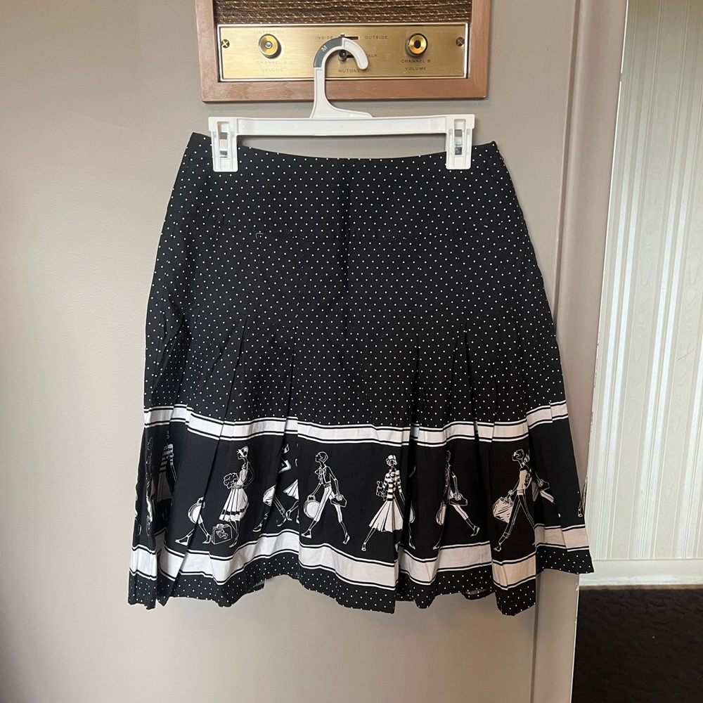 Liz Claiborne Polka Dot Skirt with Fashion Print
